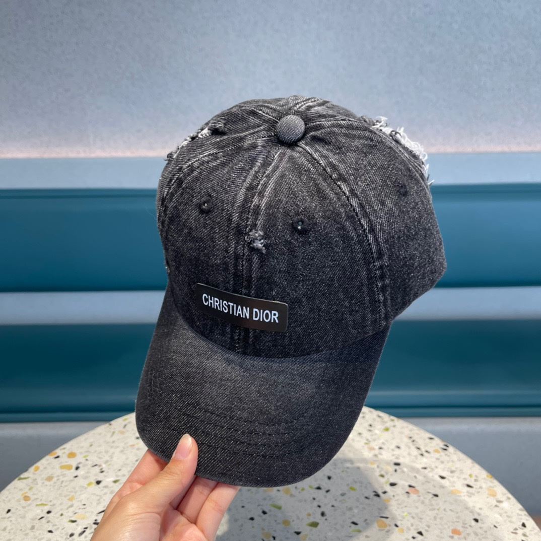 Christian Dior Caps